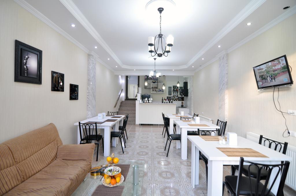 Flamingo Group Hotel Tbilisi Exterior photo