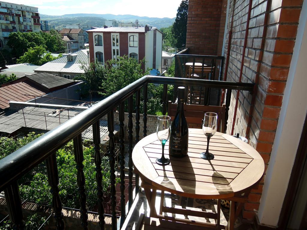 Flamingo Group Hotel Tbilisi Exterior photo